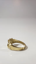 Load image into Gallery viewer, Gold Nugget Ring